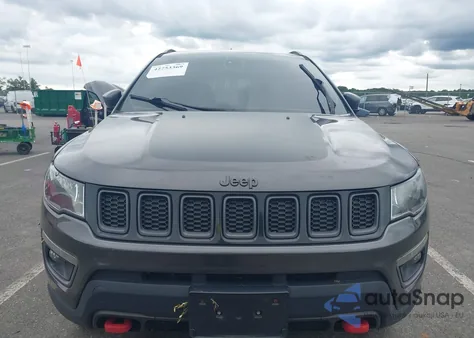 2017 Jeep Compass Trailhawk 4X4 z USA, uszkodzony, nr VIN 3C4NJDDB5HT607399
